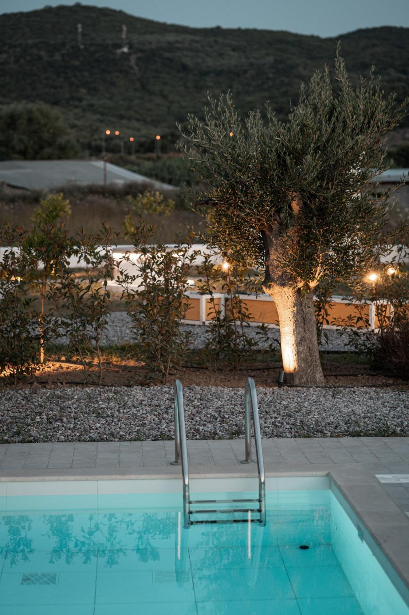 Trinity Design Suites Valanidorachi Exterior photo